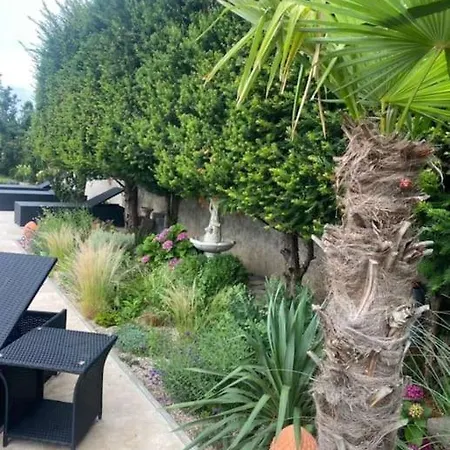 Nyaraló Mylandhouse